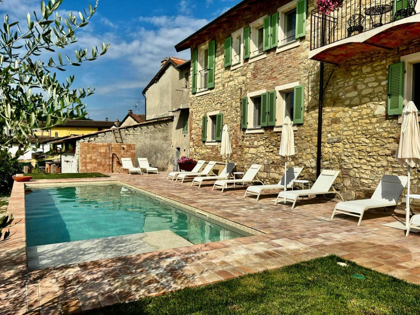 Hotel Relais Dal Cavaliere à Castellino  Extérieur photo